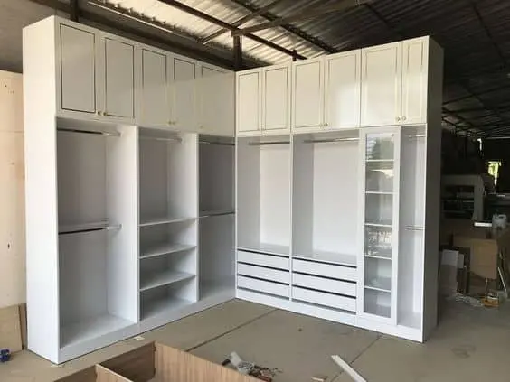 Tủ trưng bày mỹ phẩm 