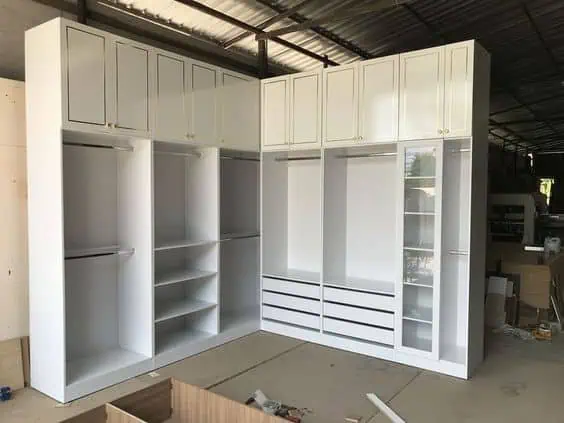 Tủ trưng bày mỹ phẩm 