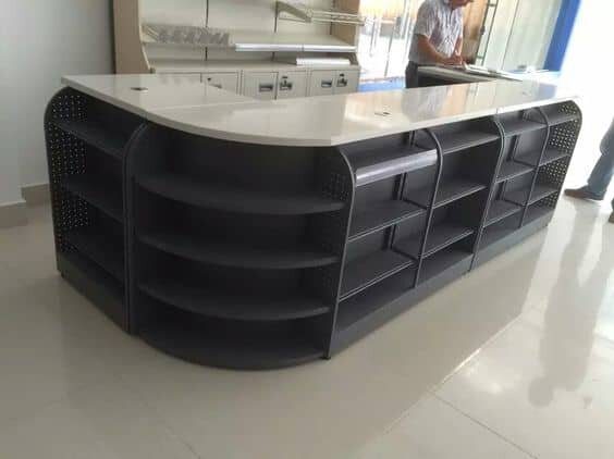 Lựa chọn quầy thu ngân siêu thị đẹp phù hợp cho cửa hàng 2 Mẫu quầy lễ tân siêu thị đẹp
