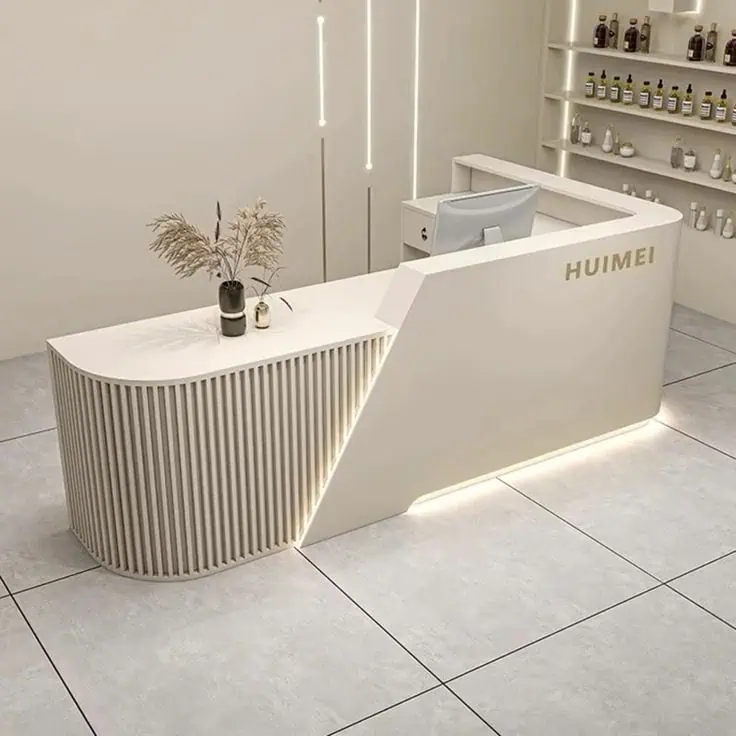 Quầy lễ tân khách sạn nhỏ đẹp 
