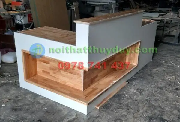 Quầy Gỗ Cao Su Ngày Nào Cũng Chất Lượng