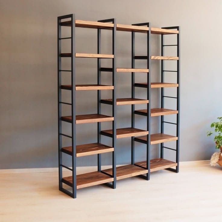 Thi công kệ trưng bày (3)