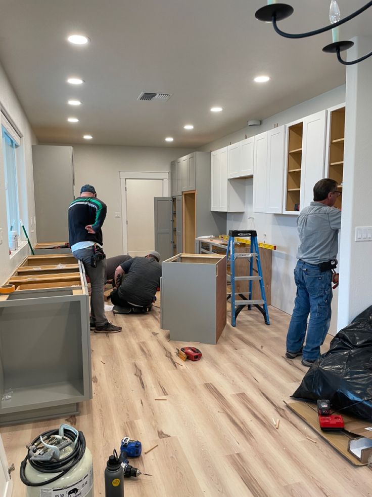 Thi công nội thất giá rẻ TPHCM (4)