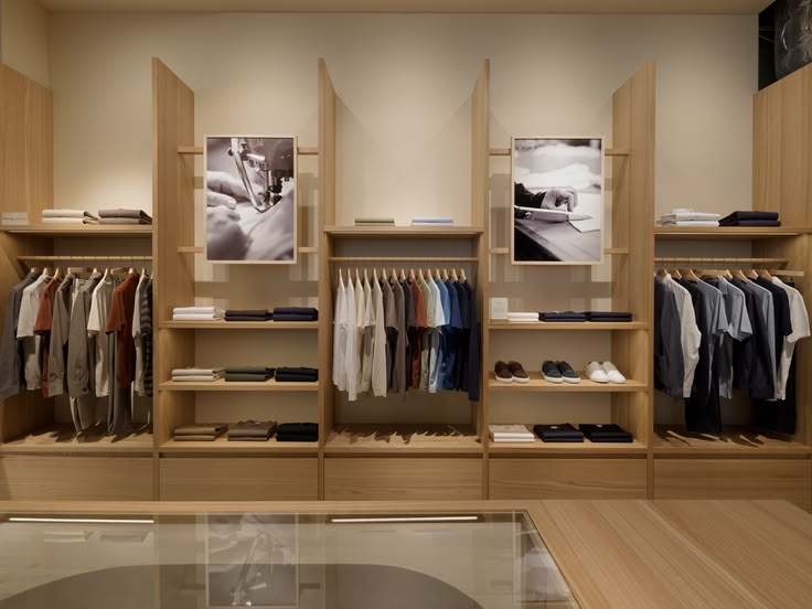 Thi công nội thất shop quần áo giá rẻ (1) Thi công nội thất shop quần áo giá rẻ (1)