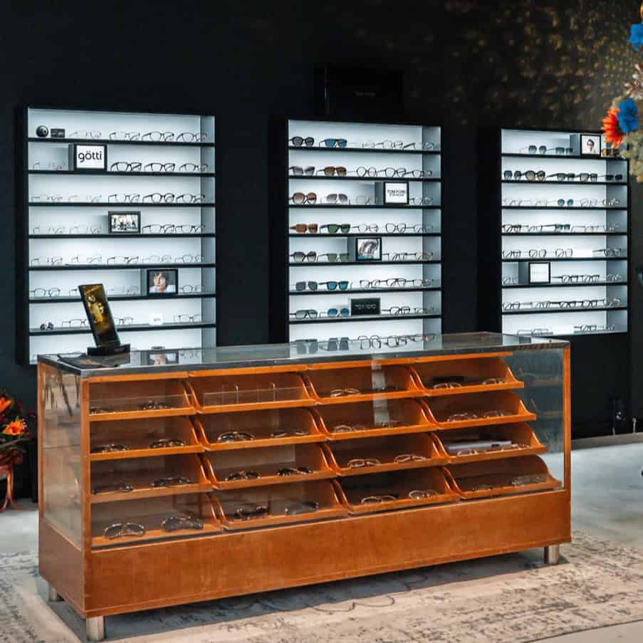 Tủ trưng bày hiện đại cho shop 5 Tủ trưng bày hiện đại cho shop 5