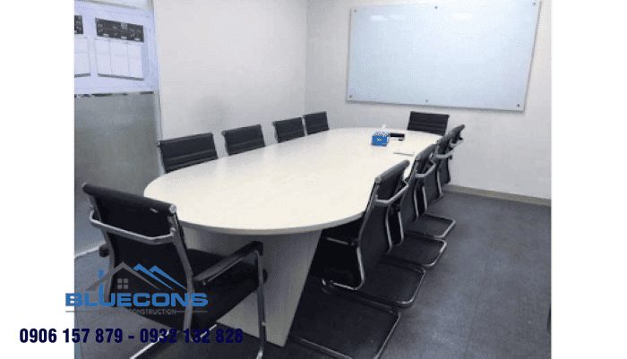 Bàn họp oval trắng thanh lịch tao nhã cho văn phòng