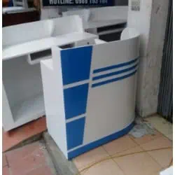 Bàn Quầy Gỗ Công Nghiệp