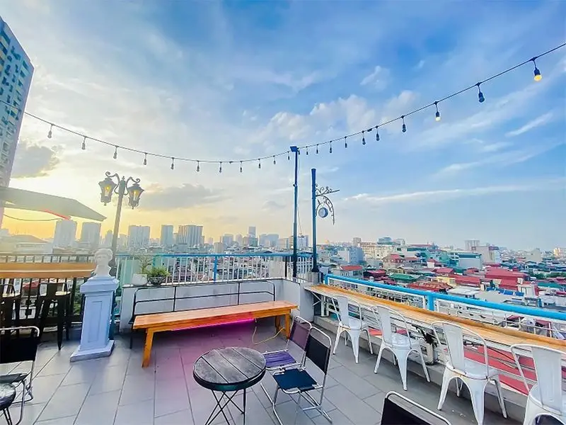 Cach trang tri quán cà phê sân thượng thu hút giới trẻ