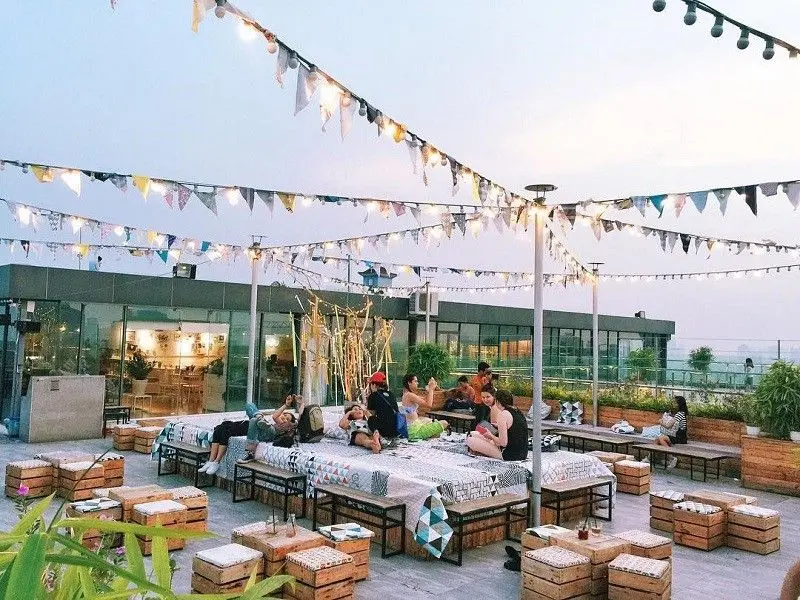 Cafe rooftop 5.1-2