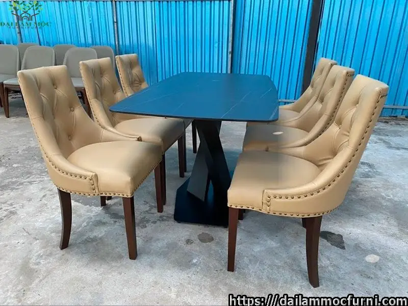 Cung cấp bàn ghế nhà hàng khách sạn giá rẻ từ quận 1 đến quận 12 TP.HCM