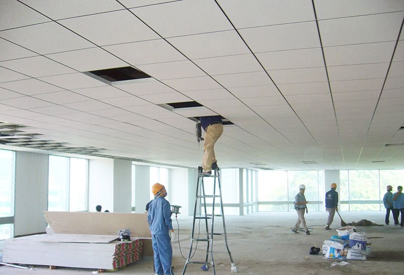 Đội thợ đóng trần thạch cao chuyên nghiệp