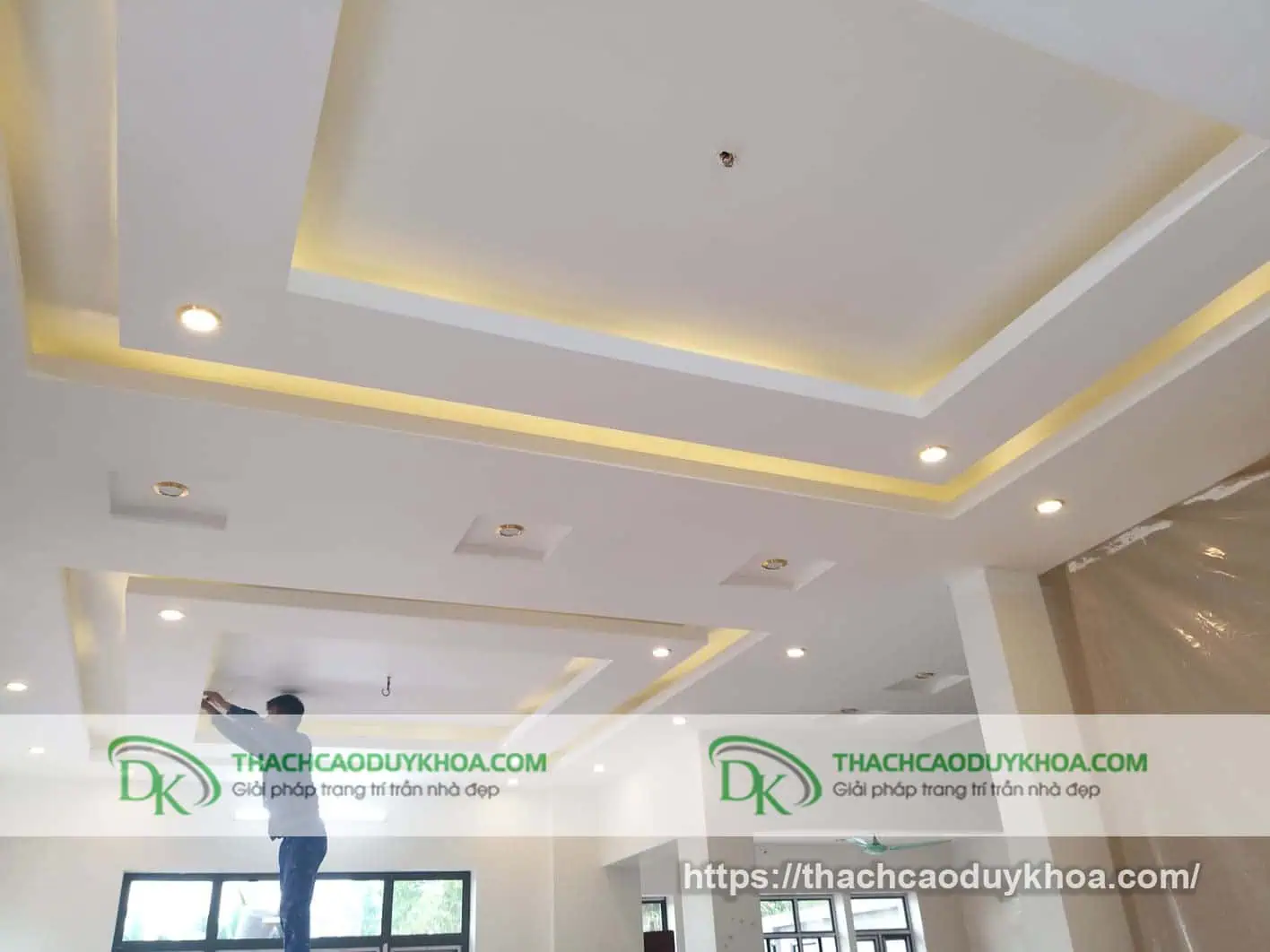 Trần thạch cao giật cấp