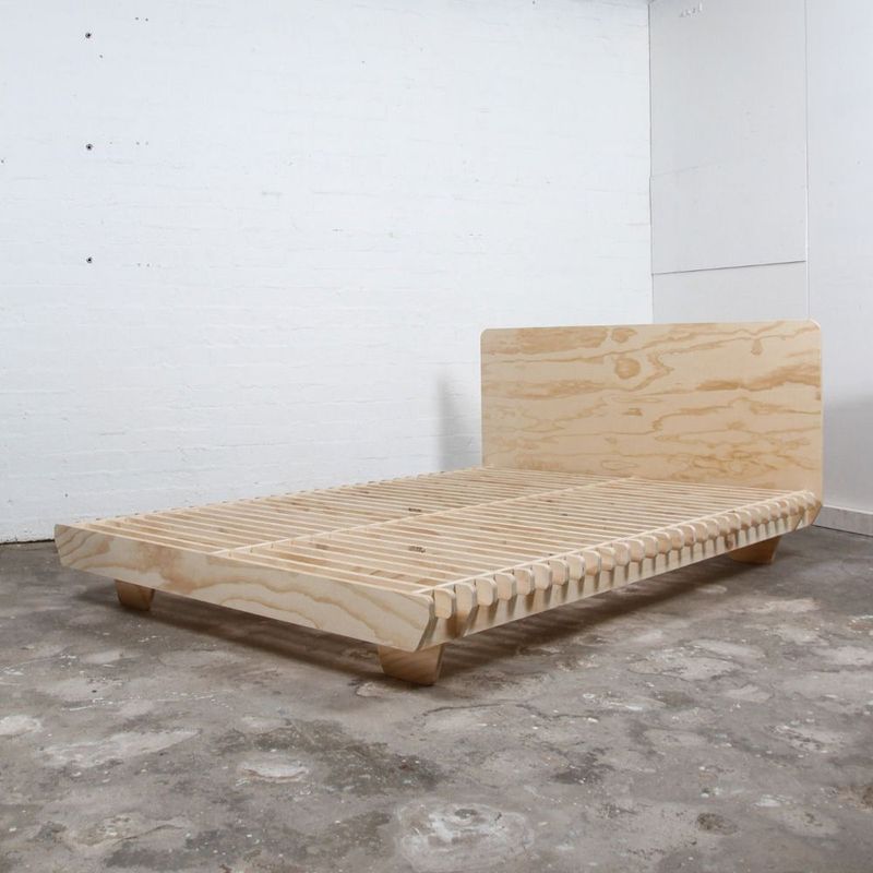 Chiếc giường gỗ Plywood đẹp, hiện đại