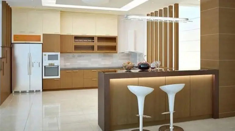 Quầy bar kim loại