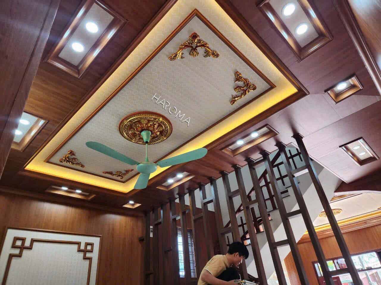 Trần nhựa cao cấp