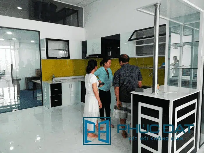 Mẫu quầy bar tích hợp
