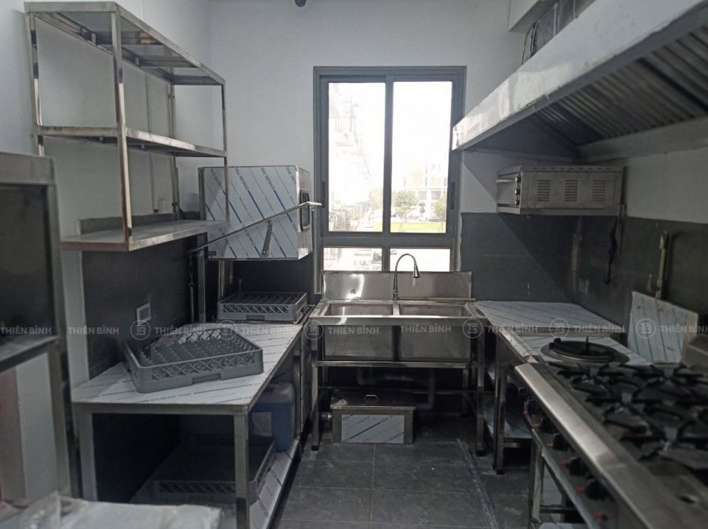 Mẫu bếp hình chữ U trong thiết kế bếp quán nhậu