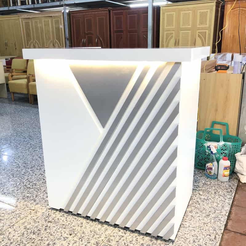 Mẫu quầy lễ tân 1m đẹp