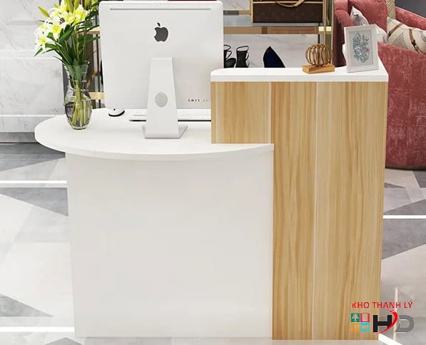 Mẫu quầy lễ tân nhỏ