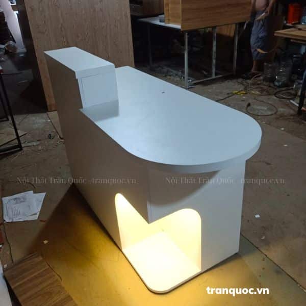 Quầy lễ tân nhỏ đẹp