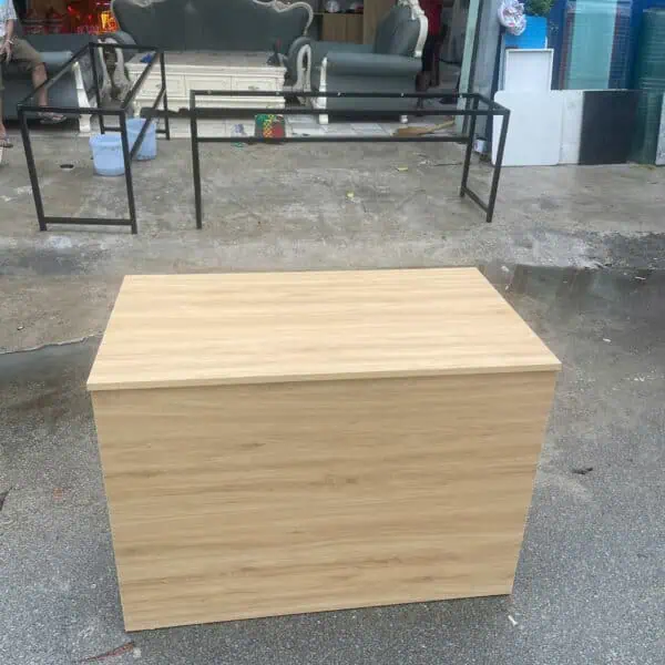 Quầy lễ tân cũ giá rẻ