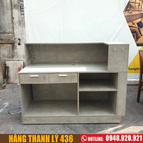 Quầy lễ tân cũ thanh lý