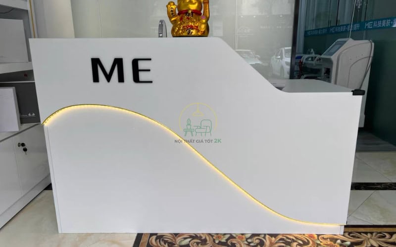 Quầy lễ tân hiện đại