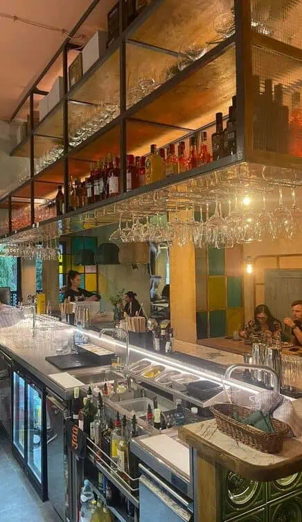 Mẫu quầy pha chế inox cho quán bar giá rẻ 