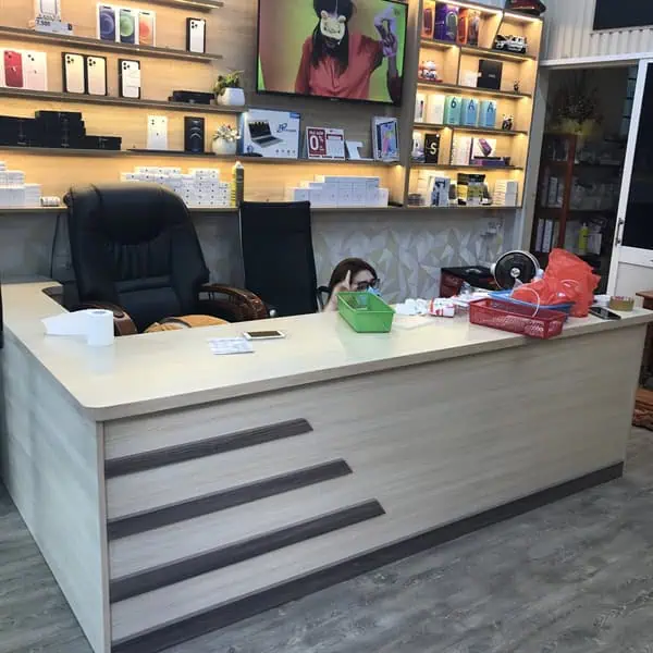 Mẫu quầy thu ngân hiện đại