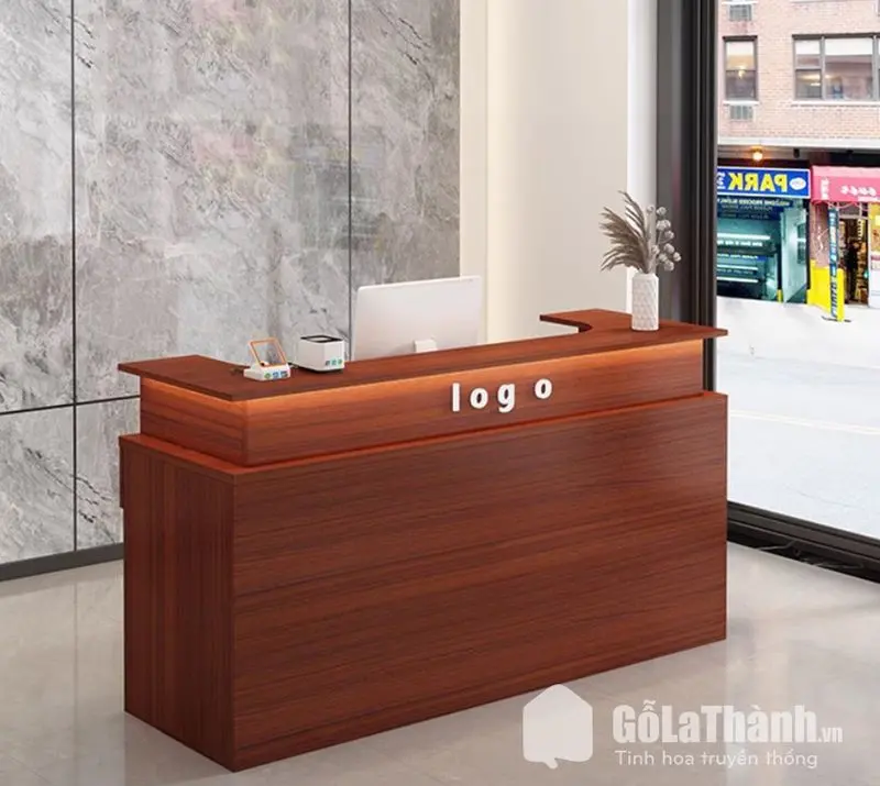 Quầy thu ngân gỗ cao su hiện đại