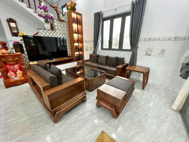 Thi công nội thất gỗ ốc chó tại Long An