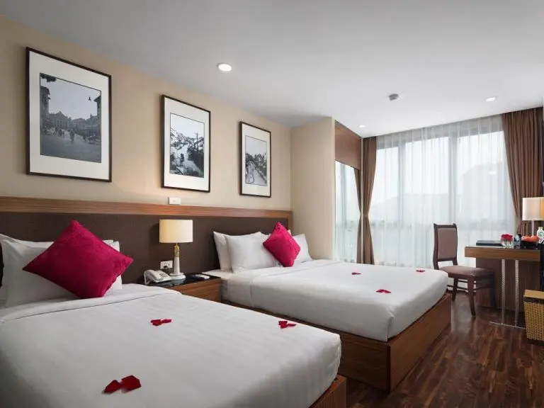 Hình ảnh phòng khách sạn phong cách hiện đại