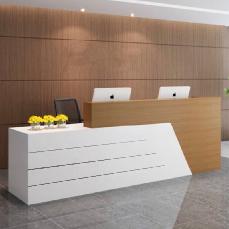 Quầy lễ tân QLT111