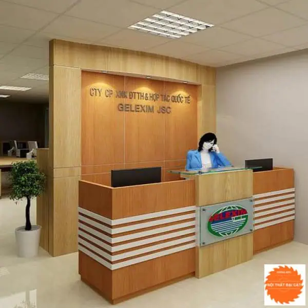 Vách logo quầy lễ tân 4