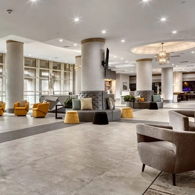 Lobby khách sạn hiện đại