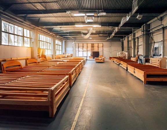 Xuong San Xuat Giuong Ngu 5